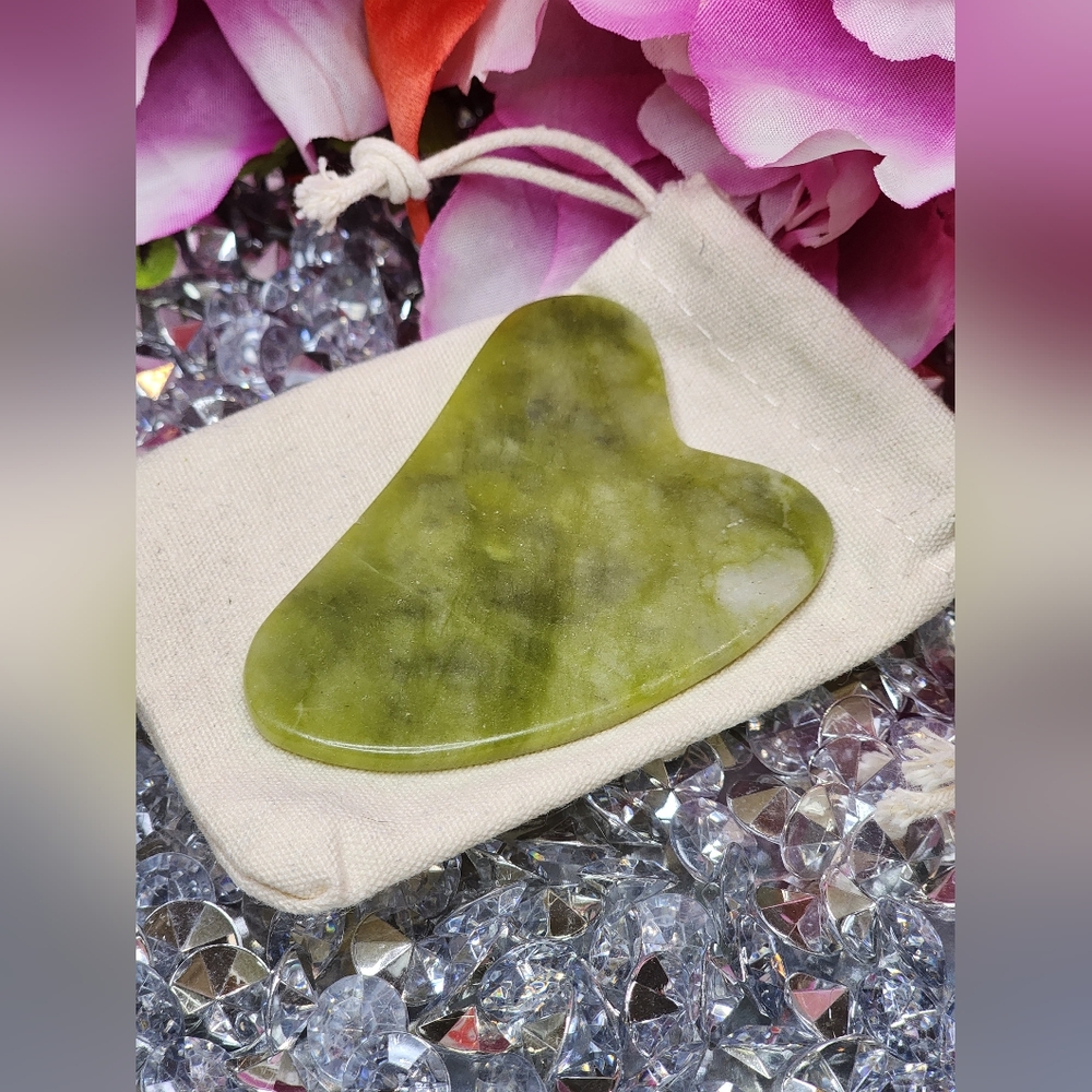 **5 for $25** Green Jade Serpentine Gua-Sha Facial Massager